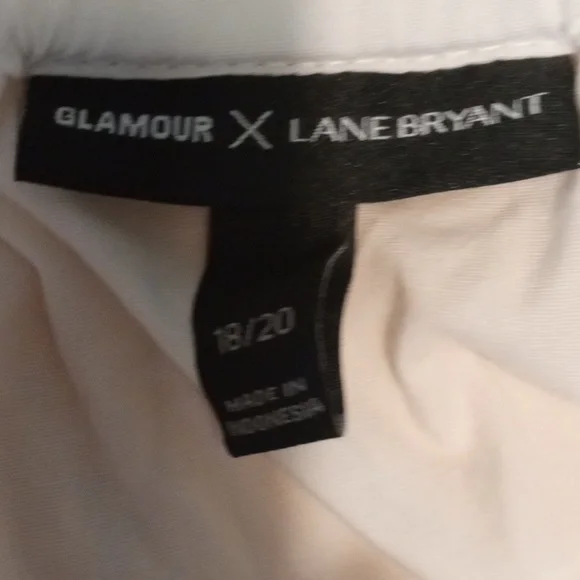 LANE BRYANT SMOCKED SHOULDER SQUARE NECK PUFFY SLEEVE BLOUSE SIZE 18/20 WHITE - Picture 6 of 8